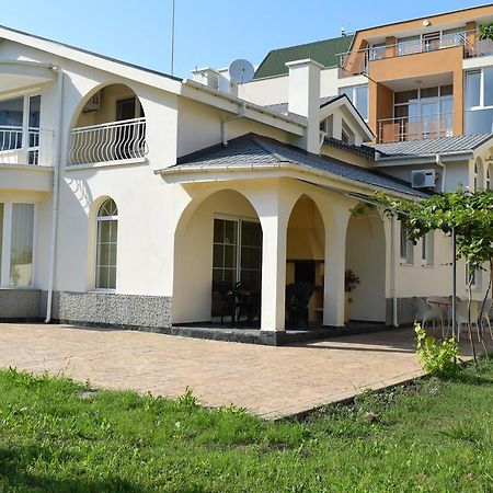 Hotel Eva Ravda Buitenkant foto