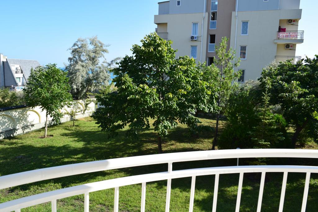 Hotel Eva Ravda Buitenkant foto