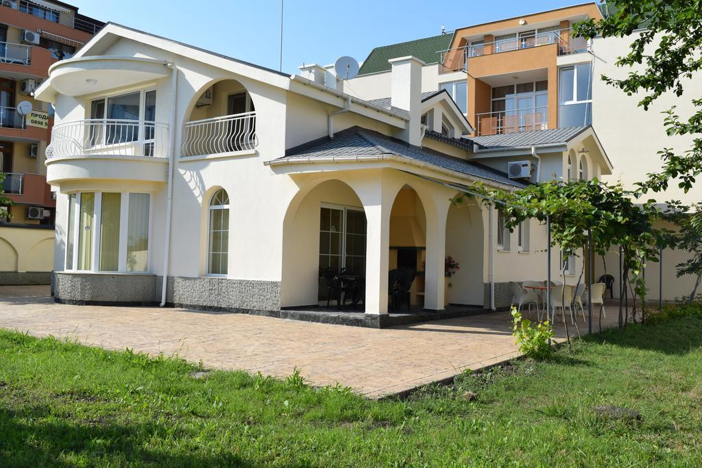 Hotel Eva Ravda Buitenkant foto